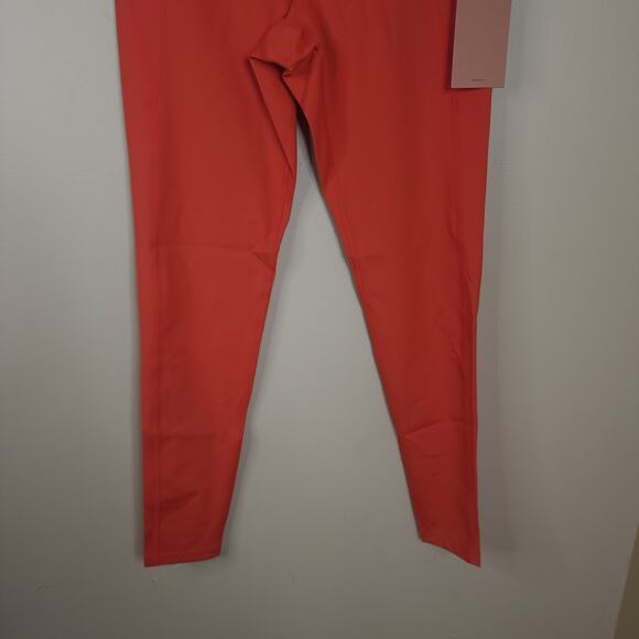 Girlfriend Collective Compressive High-Rise Legging in Tart Size M - Picture 2 of 8